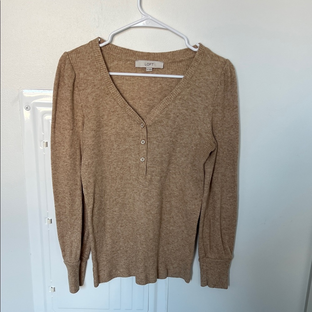 LOFT Camel Ribbed V-Neck Sweater
